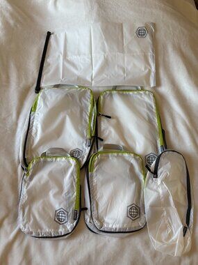 Tripped Travel Gear Compression Packing Cubes Set | 6 Pieces | White